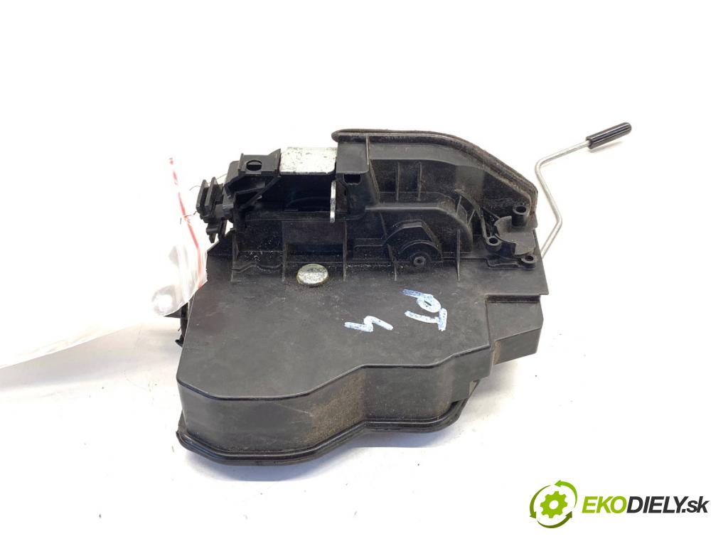 BMW F25 SUV 2013 190 kW xDrive 30 d 2993 zámok Dvere pravy zad 7318414