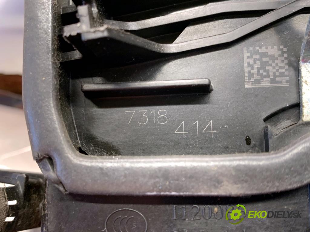 BMW F25 SUV 2013 190 kW xDrive 30 d 2993 zámok Dvere pravy zad 7318414