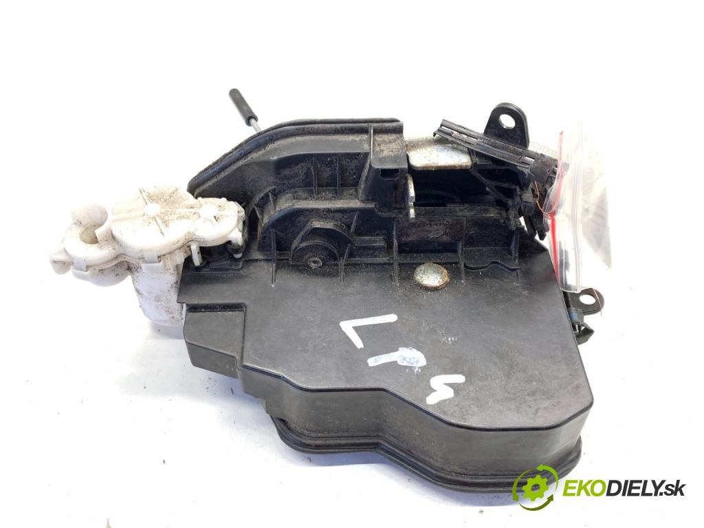 BMW F25 SUV 2013 190 kW xDrive 30 d 2993 zámok Dvere ľavy predný 7318409