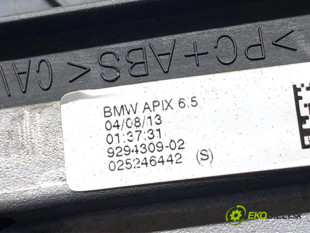 BMW F25 SUV 2013 190 kW xDrive 30 d 2993 Displej 9294309 (Přístrojová deska)