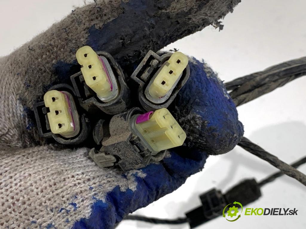 BMW F25 SUV 2013 190 kW xDrive 30 d 2993 káblovačka PDC zadní část 9304730