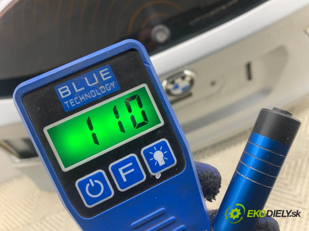 BMW F25 SUV 2013 190 kW xDrive 30 d 2993 kapota zad 354