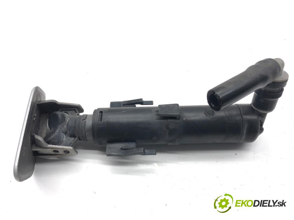 BMW F25 SUV 2013 190 kW xDrive 30 d 2993 ostrekovača svetla ľavy predný 7251640