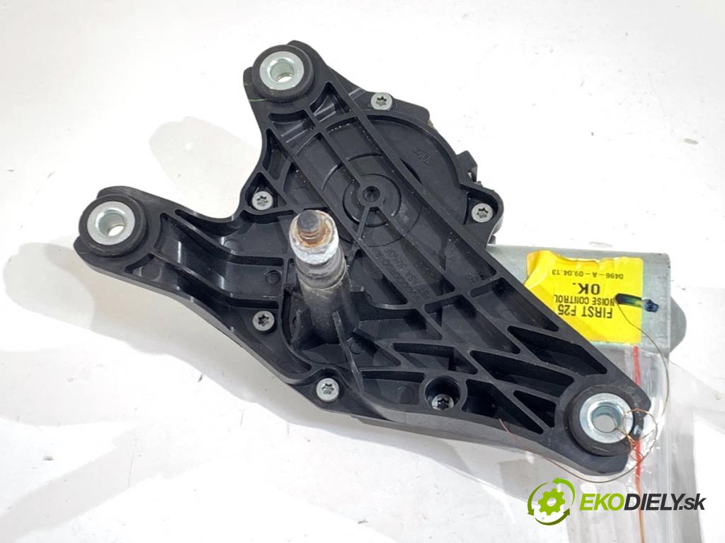 BMW F25 SUV 2013 190 kW xDrive 30 d 2993 Motor stieračov zad 7237062