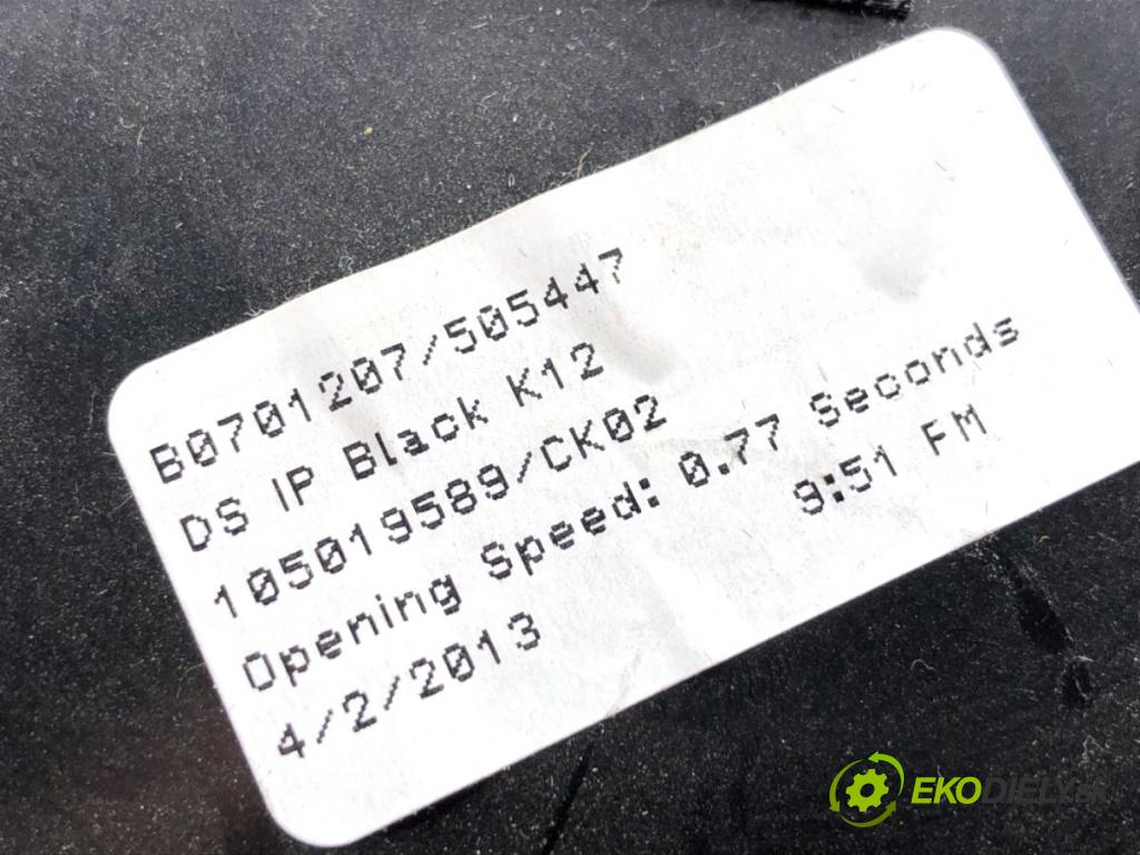 BMW F25 SUV 2013 190 kW xDrive 30 d 2993 Priehradka, kastlík spolujazdca 9184154 (Priehradka (kastlík))