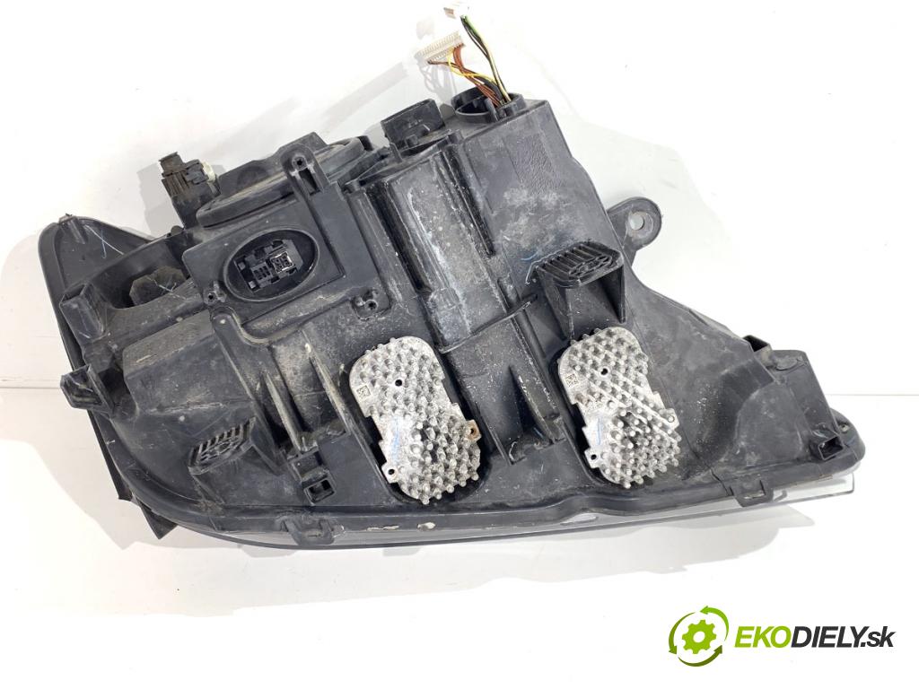 BMW F25 SUV 2013 190 kW xDrive 30 d 2993 světlomet levý přední část 7217293