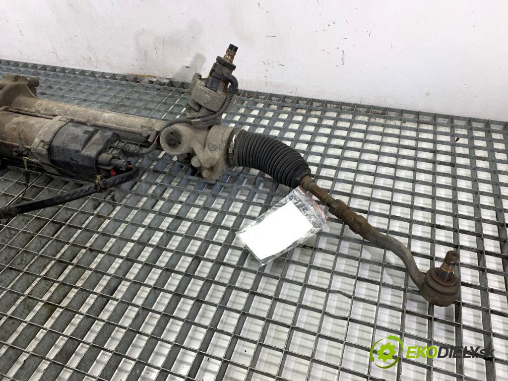 BMW F25 SUV 2013 190 kW xDrive 30 d 2993 řízení volantu řízení 6860712