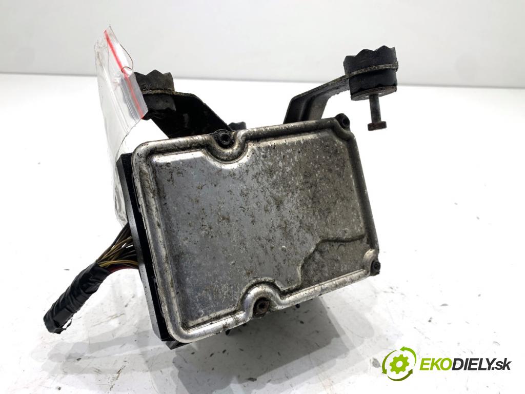 BMW F25 SUV 2013 190 kW xDrive 30 d 2993 Pumpa ABS 6859243 (Pumpa ABS)