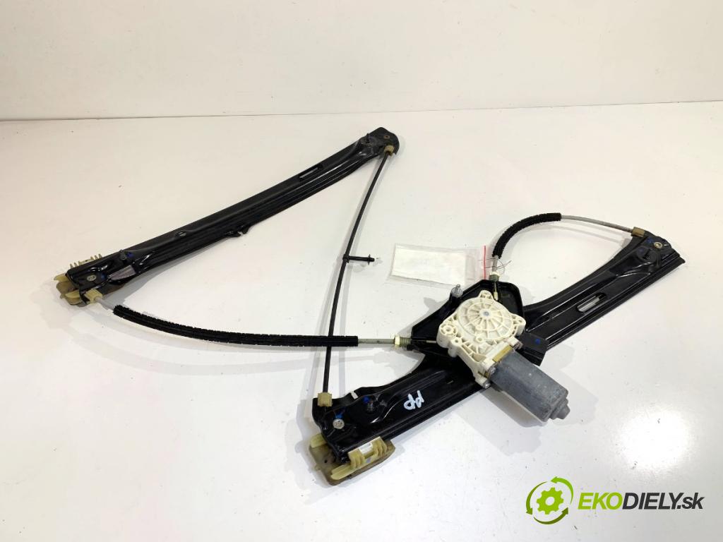 BMW F25 SUV 2013 190 kW xDrive 30 d 2993 mechanismus okna pravý přední část 