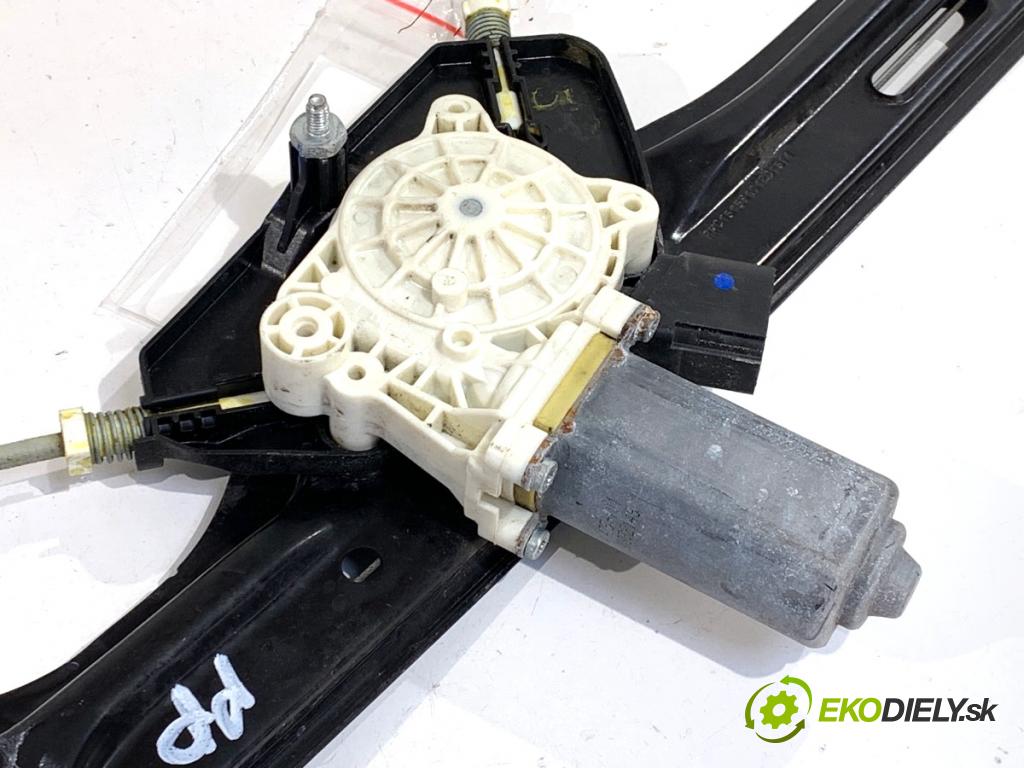 BMW F25 SUV 2013 190 kW xDrive 30 d 2993 Mechanizmus okna pravy predný