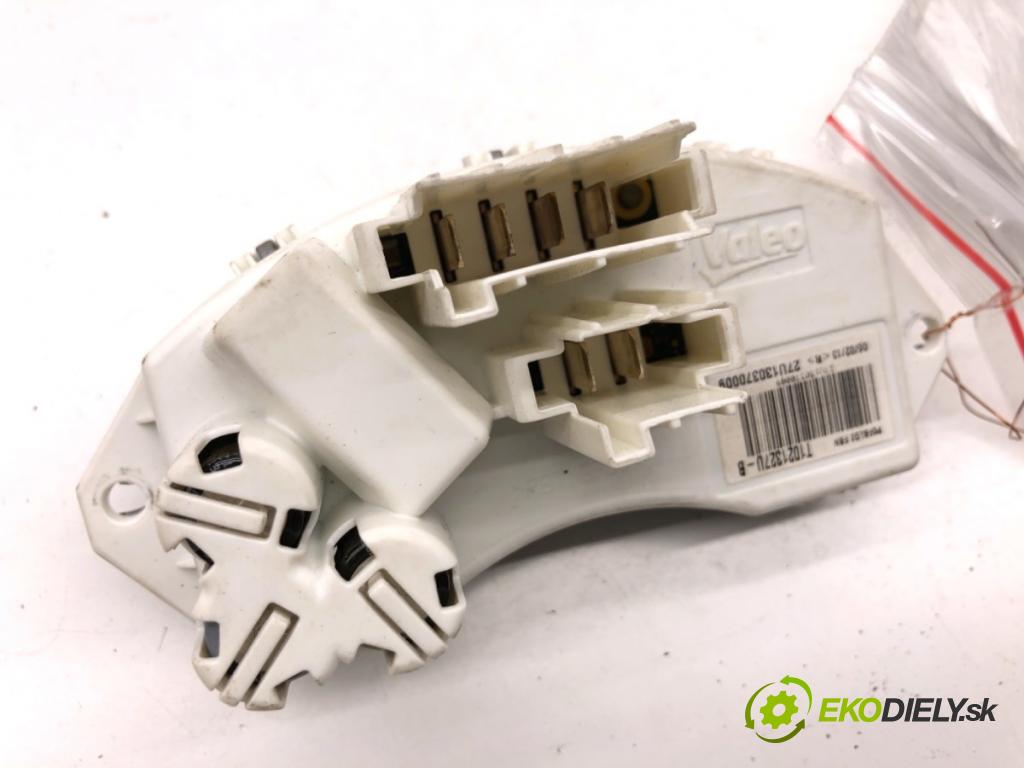 BMW F25 SUV 2013 190 kW xDrive 30 d 2993 Odpor, rezistor kúrenia vzduchu  (Odpor (rezistor) kúrenia)