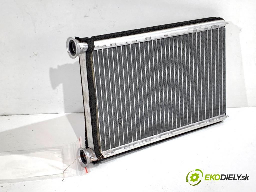 BMW F25 SUV 2013 190 kW xDrive 30 d 2993 topné těleso radiátor topení  (Radiátor topení)