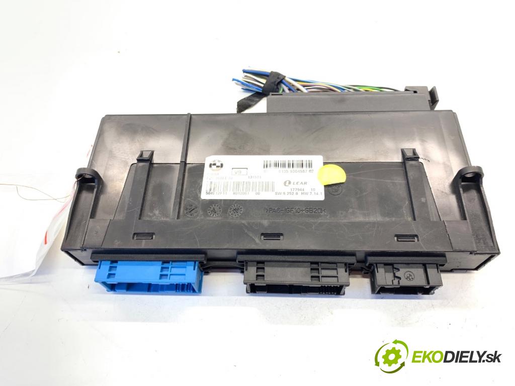 BMW F25 SUV 2013 190 kW xDrive 30 d 2993 Modul komfortu 9304587 (Modul komfortu)