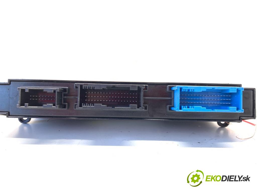 BMW F25 SUV 2013 190 kW xDrive 30 d 2993 Modul komfortu 9304587 (Modul komfortu)