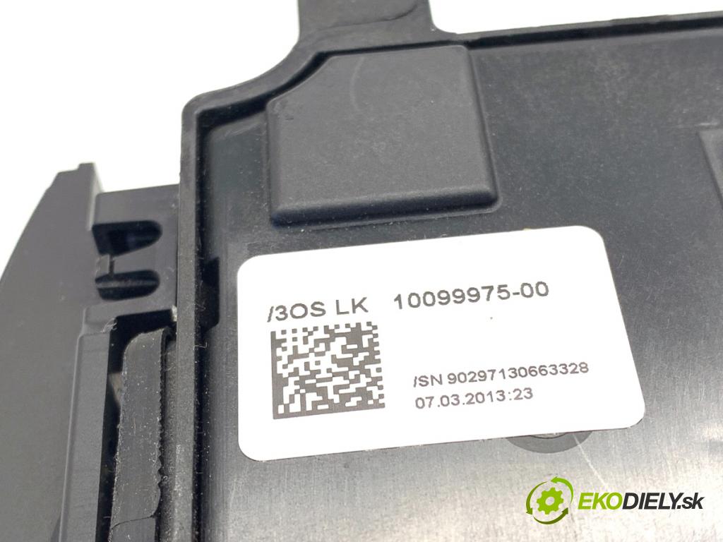 BMW F25 SUV 2013 190 kW xDrive 30 d 2993 kulisa 9296904 (Řadicí páka (kulisa) )