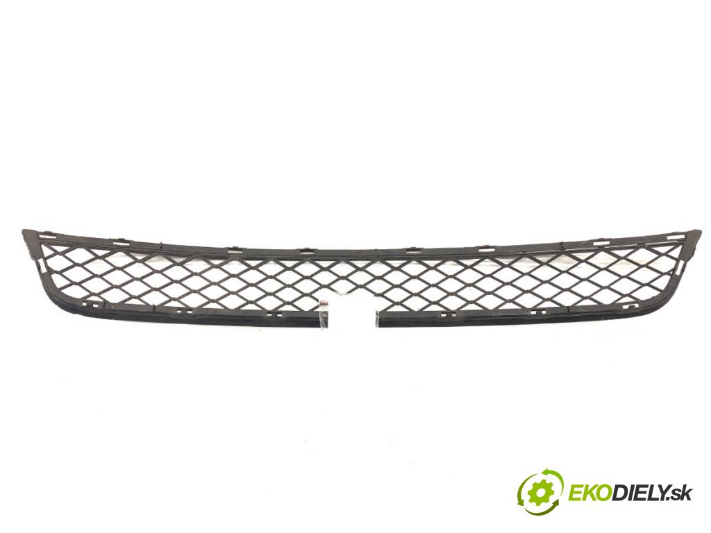 BMW F25 SUV 2013 190 kW xDrive 30 d 2993 Mriežky nárazníka predný 7210462 (Mriežka predná (maska chladiča))