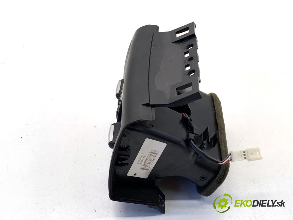 BMW F25 SUV 2013 190 kW xDrive 30 d 2993 Mriežky kúrenia zad 9200888