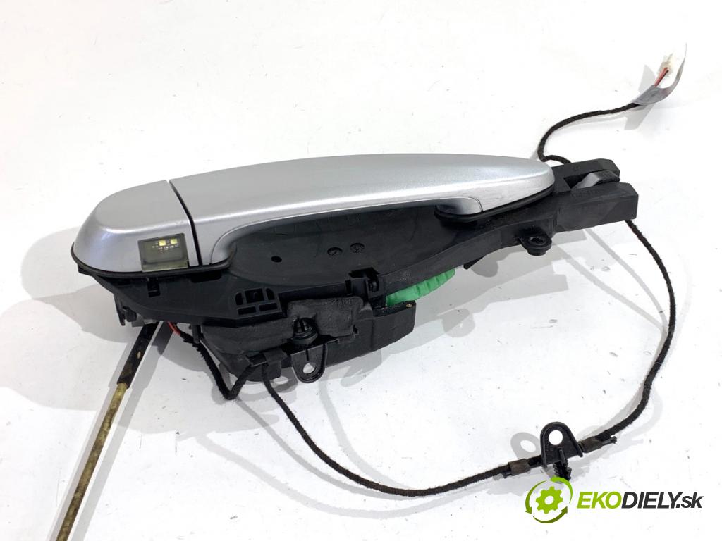 BMW F25 SUV 2013 190 kW xDrive 30 d 2993 klika vnejší pravý zadní část