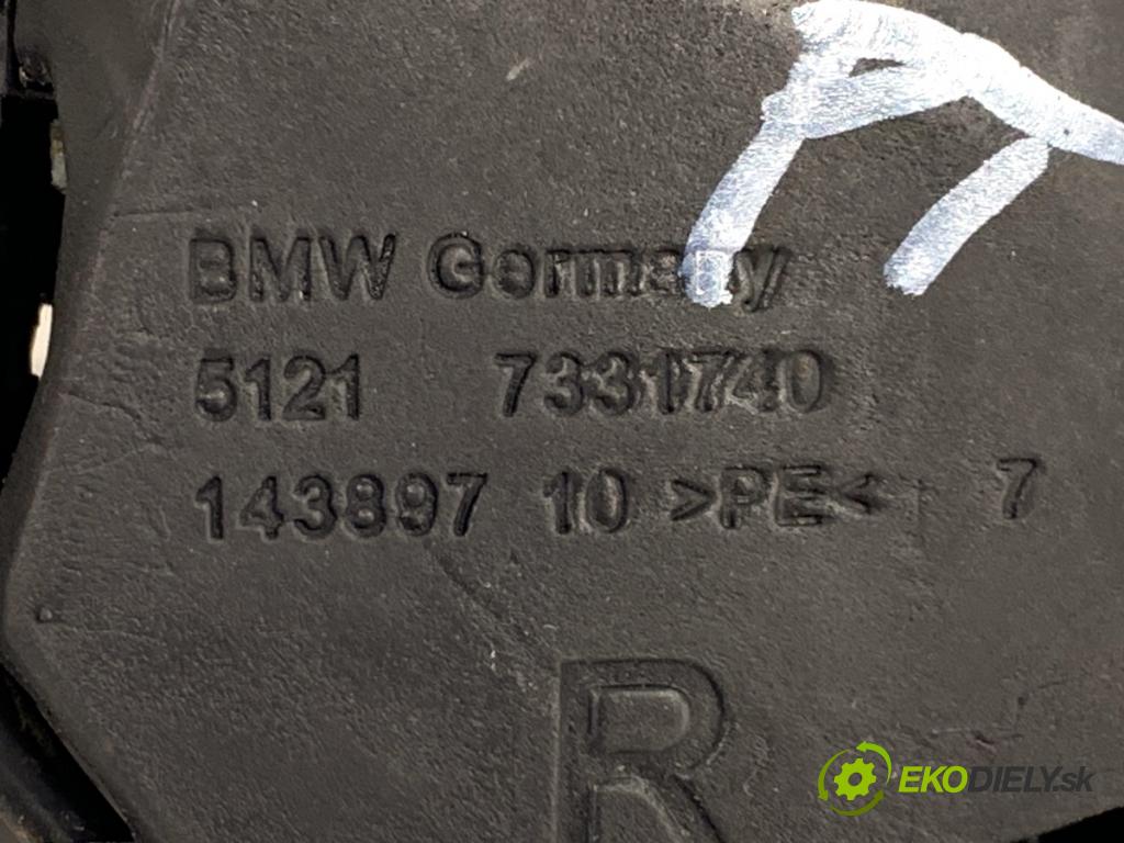 BMW F25 SUV 2013 190 kW xDrive 30 d 2993 klika vnejší pravý zadní část