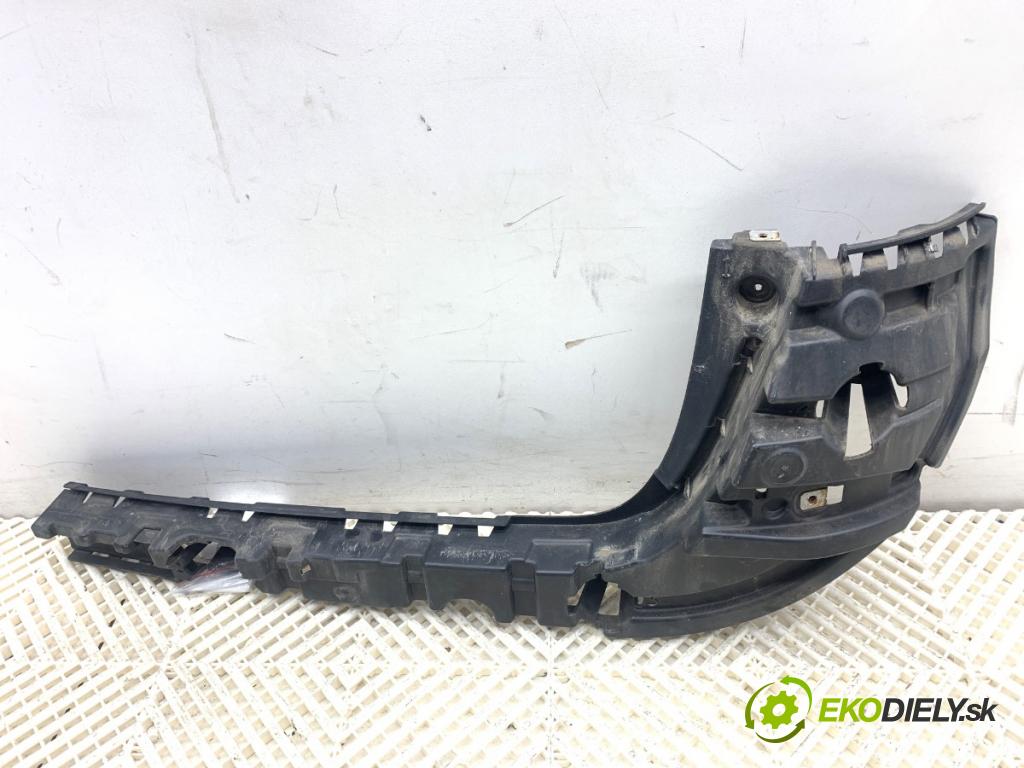 BMW F25 SUV 2013 190 kW xDrive 30 d 2993 úchyt nárazníka zadní část středový 7239884