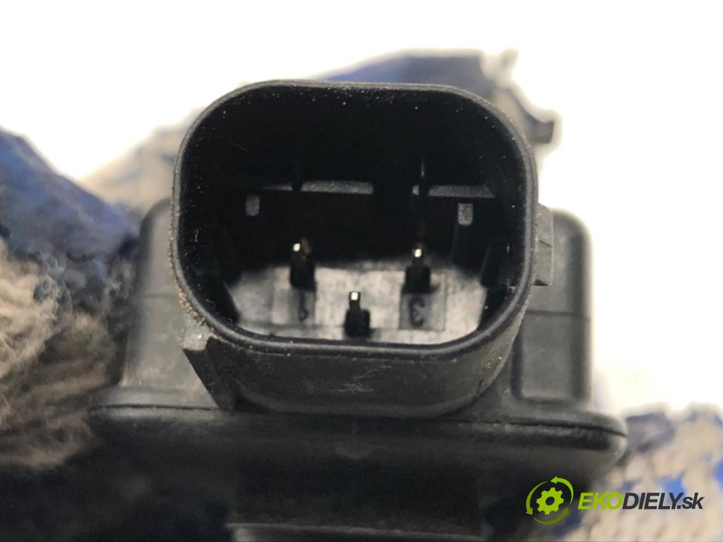 BMW F25 SUV 2013 190 kW xDrive 30 d 2993 Snímač kvality vzduchu 9305877