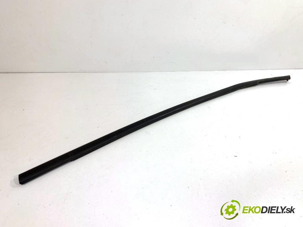 BMW F25 SUV 2013 190 kW xDrive 30 d 2993 lišta Sbírání: přední část levý 