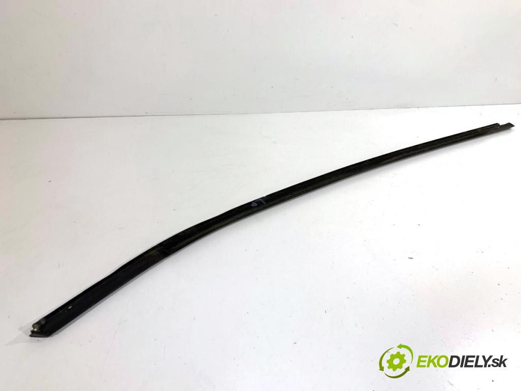 BMW F25 SUV 2013 190 kW xDrive 30 d 2993 lišta Sbírání: přední část levý