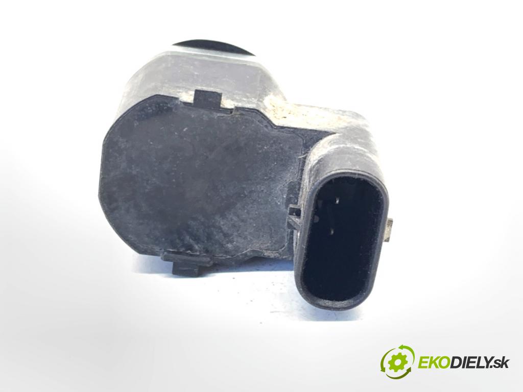 BMW F25 SUV 2013 190 kW xDrive 30 d 2993 snímač PDC 9270700