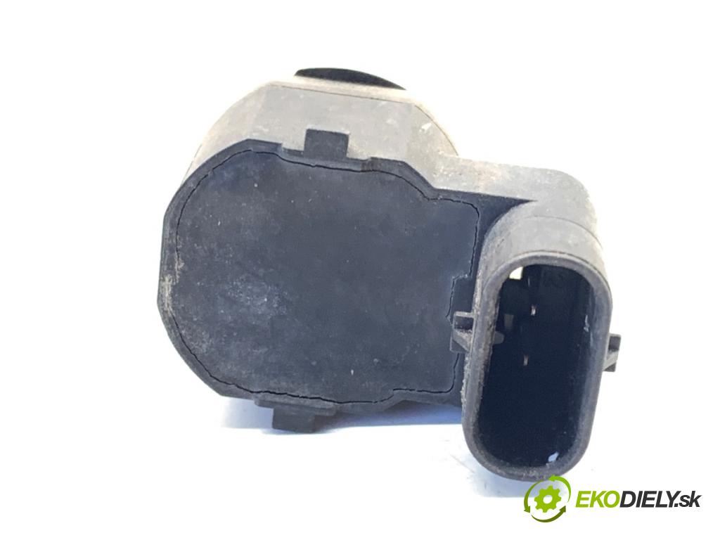 BMW F25 SUV 2013 190 kW xDrive 30 d 2993 snímač PDC 9270700