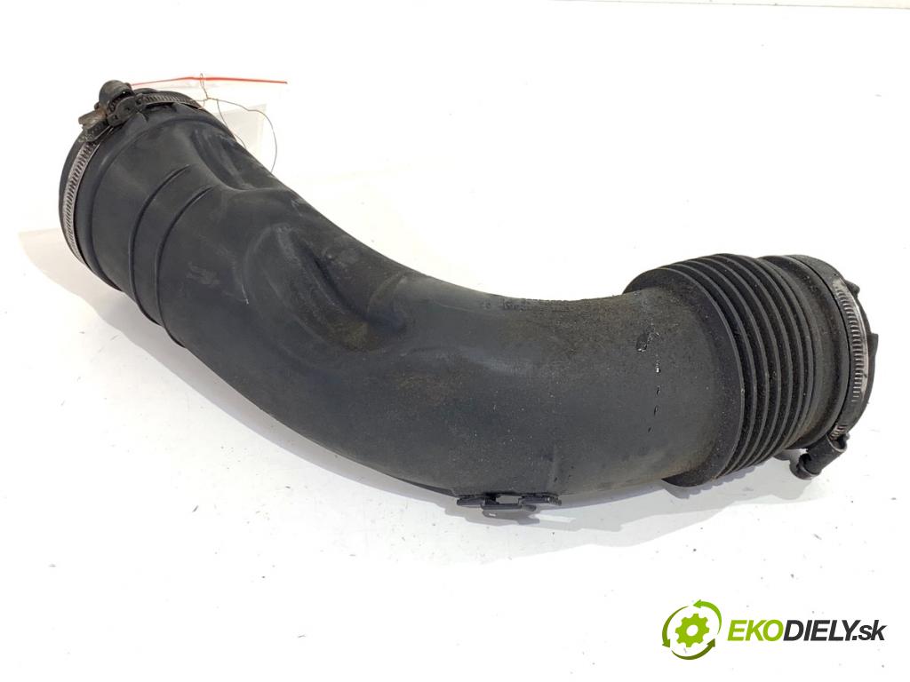 BMW F25 SUV 2013 190 kW xDrive 30 d 2993 Rúra vzduchu 8512381