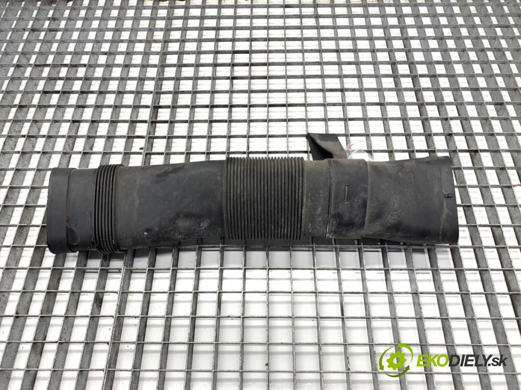 BMW F25 SUV 2013 190 kW xDrive 30 d 2993 Rúra vzduchu 8514930