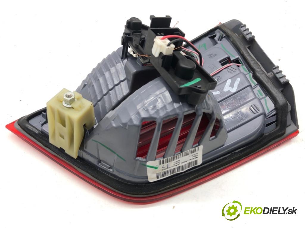 BMW F25 SUV 2013 190 kW xDrive 30 d 2993 světlo zadní část levá strana vnitřní 7217313 (Klika dveří ostatní)