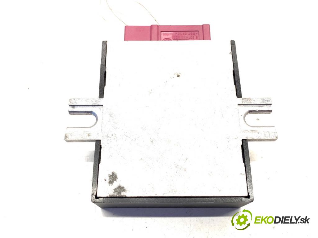 BMW F25 SUV 2013 190 kW xDrive 30 d 2993 Modul pumpy paliva 7358144