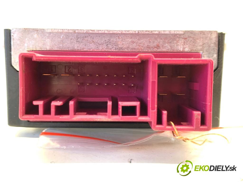 BMW F25 SUV 2013 190 kW xDrive 30 d 2993 Modul pumpy paliva 7358144