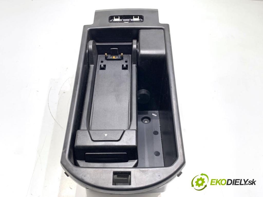 BMW F25 SUV 2013 190 kW xDrive 30 d 2993 Priehradka, kastlík OPERADLO: 105010242