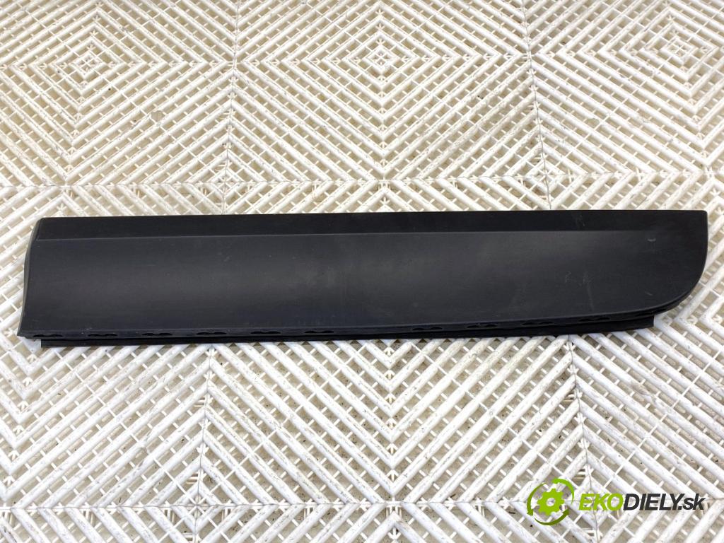 BMW F25 SUV 2013 190 kW xDrive 30 d 2993 lišta dveře levý zadní část 