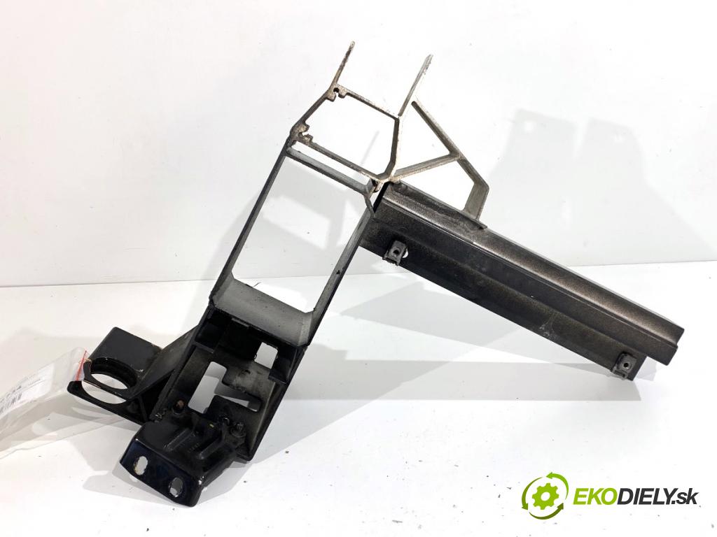 BMW F25 SUV 2013 190 kW xDrive 30 d 2993 uchytenia svetla ľavy 7210499