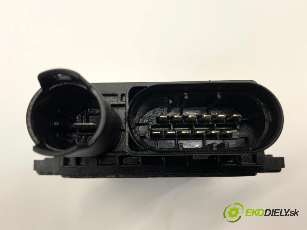 BMW E60 sedan 2007 173 kW 530 d 2993 relé svíček žhavení 0522140701 (Relé)