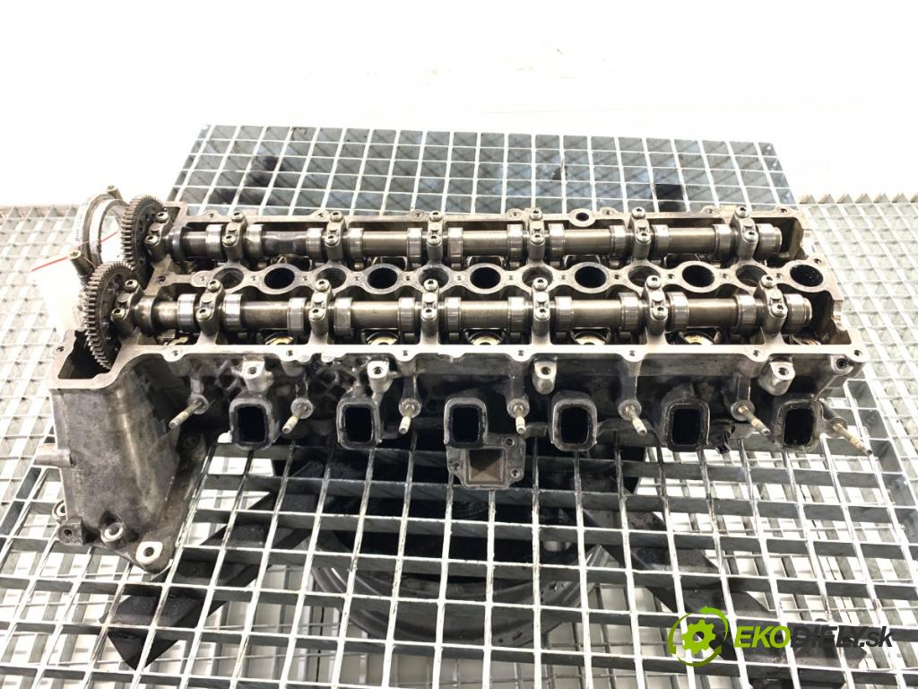 BMW E60 sedan 2007 173 kW 530 d 2993 hlava válců 7792753 (Hlava válců)