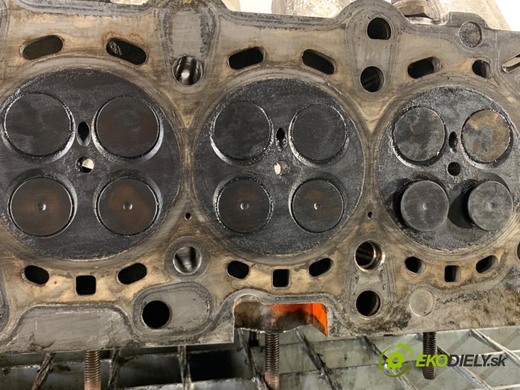 BMW E60 sedan 2007 173 kW 530 d 2993 hlava válců 7792753 (Hlava válců)