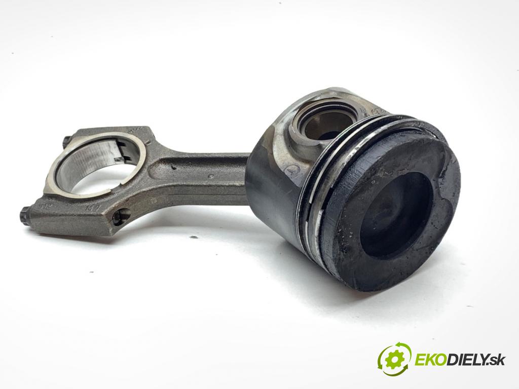 BMW E60 sedan 2007 173 kW 530 d 2993 PÍST: ojnice  (Píst)