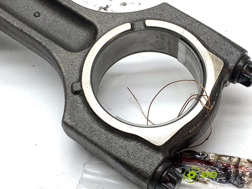 BMW E60 sedan 2007 173 kW 530 d 2993 PÍST: ojnice  (Píst)