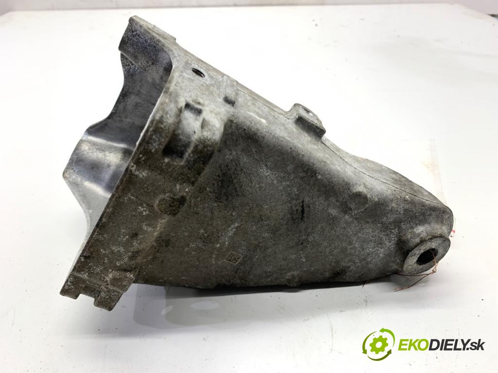 MERCEDES-BENZ SPRINTER 3,5-t Tourer Bus Autobus 2022 125 kW 317 CDI (907.731, 907.733, 907.735) 1950 Držiak Motor A6542240600