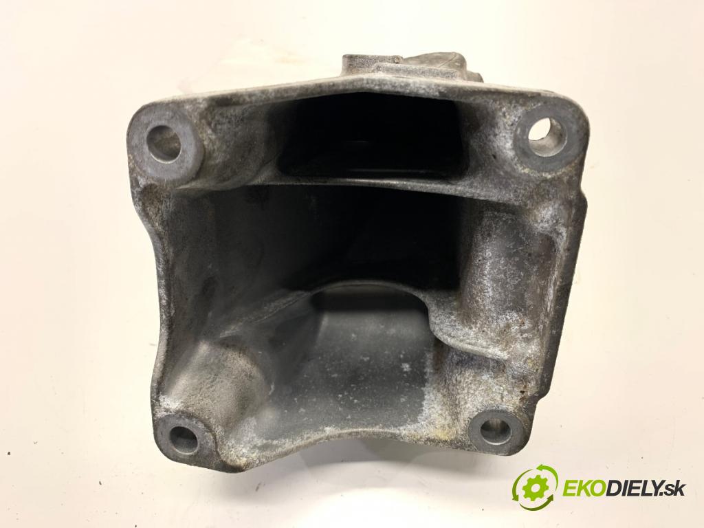 MERCEDES-BENZ SPRINTER 3,5-t Tourer Bus Autobus 2022 125 kW 317 CDI (907.731, 907.733, 907.735) 1950 Držiak Motor A6542240600