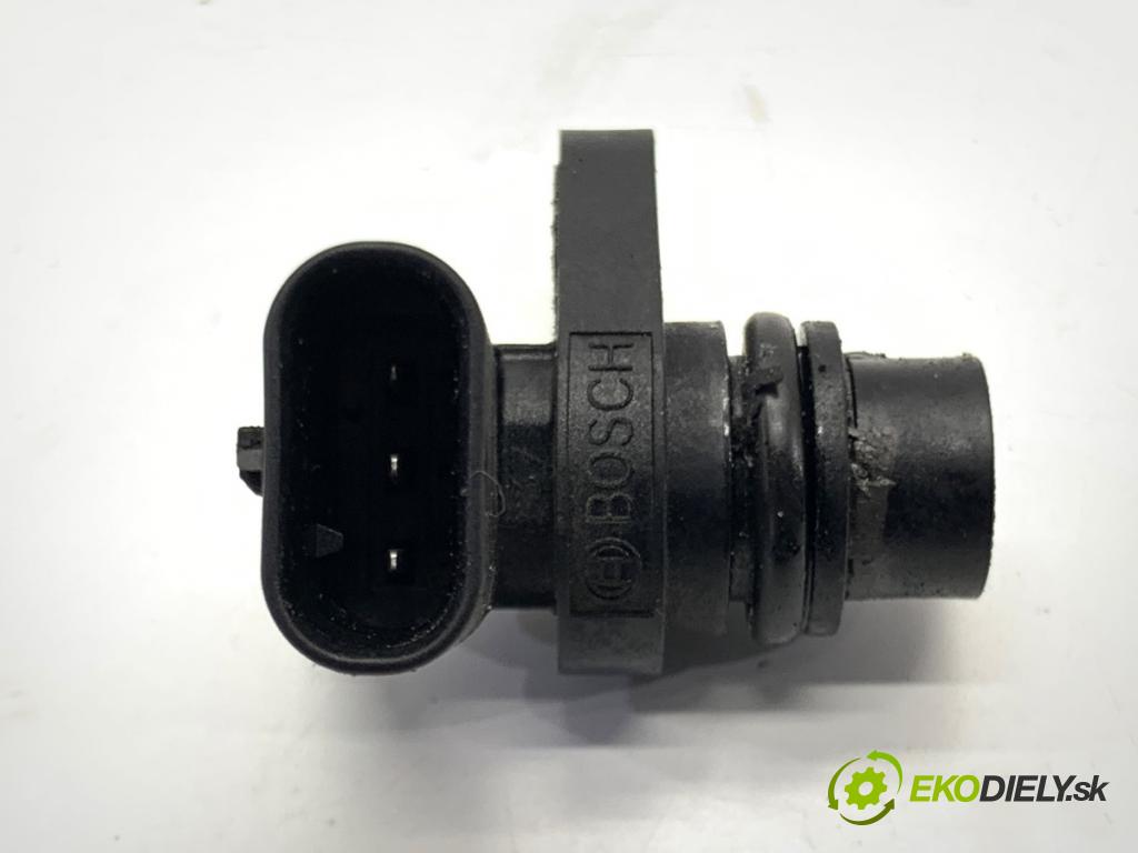 MERCEDES-BENZ SPRINTER 3,5-t Tourer Bus Autobus 2022 125 kW 317 CDI (907.731, 907.733, 907.735) 1950 snímač pozice vačkového hřídele A2549050502 (Snímač polohy klikového hřídele)