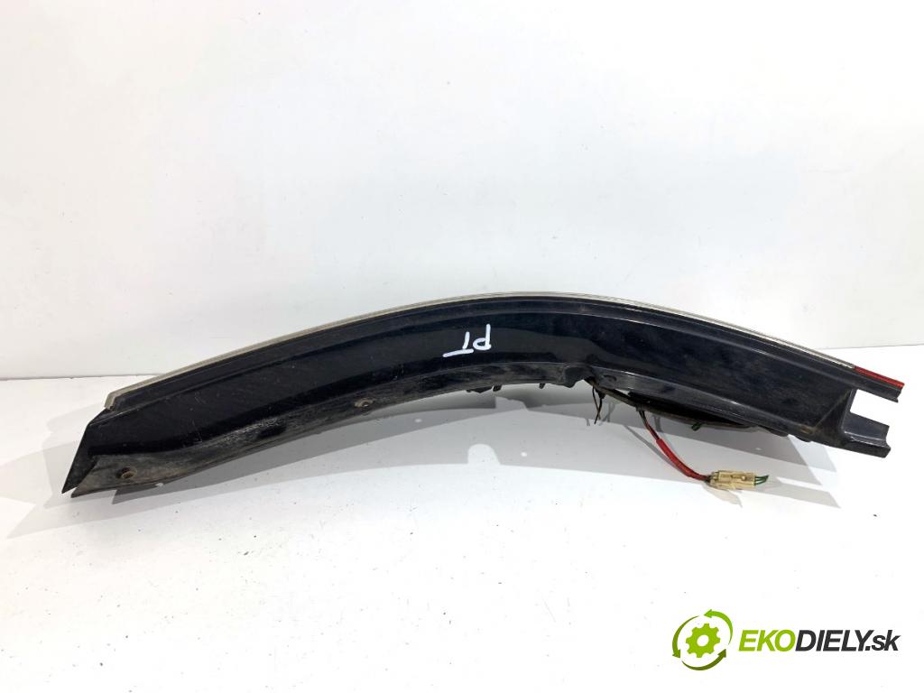 MITSUBISHI GRANDIS nadwozie wielkoprzestrzenne (MPV) 2005 100 kW 2.0 DI-D (NA8W) 1968 Svetlo pravy zad