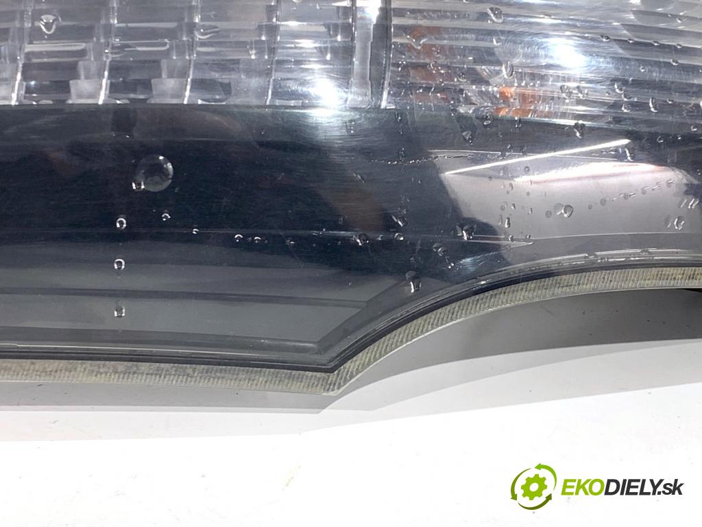 MITSUBISHI GRANDIS nadwozie wielkoprzestrzenne (MPV) 2005 100 kW 2.0 DI-D (NA8W) 1968 Svetlo ľavy zad