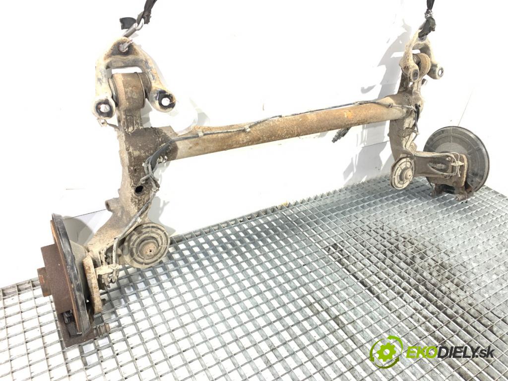 OPEL ASTRA H liftback 2006 66 kW 1.3 CDTI (L08) 1248 výztuha zadní část