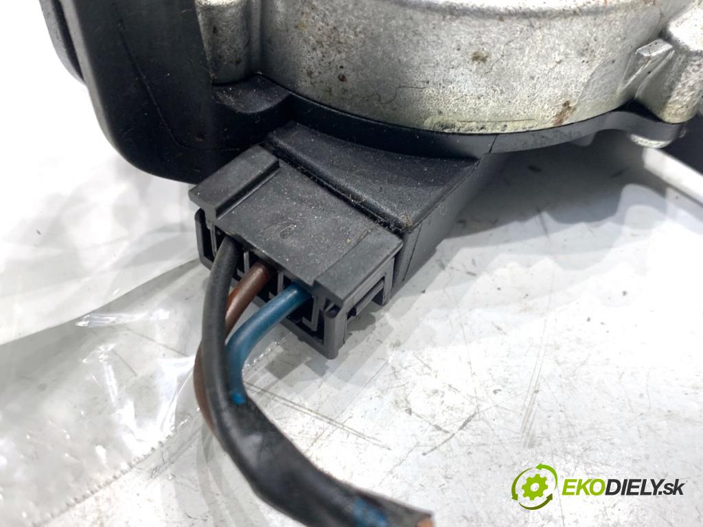 OPEL ASTRA H liftback 2006 66 kW 1.3 CDTI (L08) 1248 motor stěračů zadní část 13105981