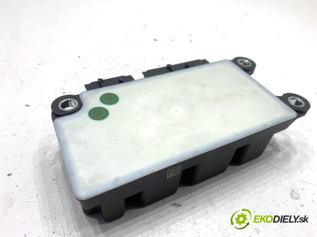 OPEL ANTARA A SUV 2014 135 kW 2.2 CDTi 4x4 2231 senzor airbag 13591287 (Snímač)